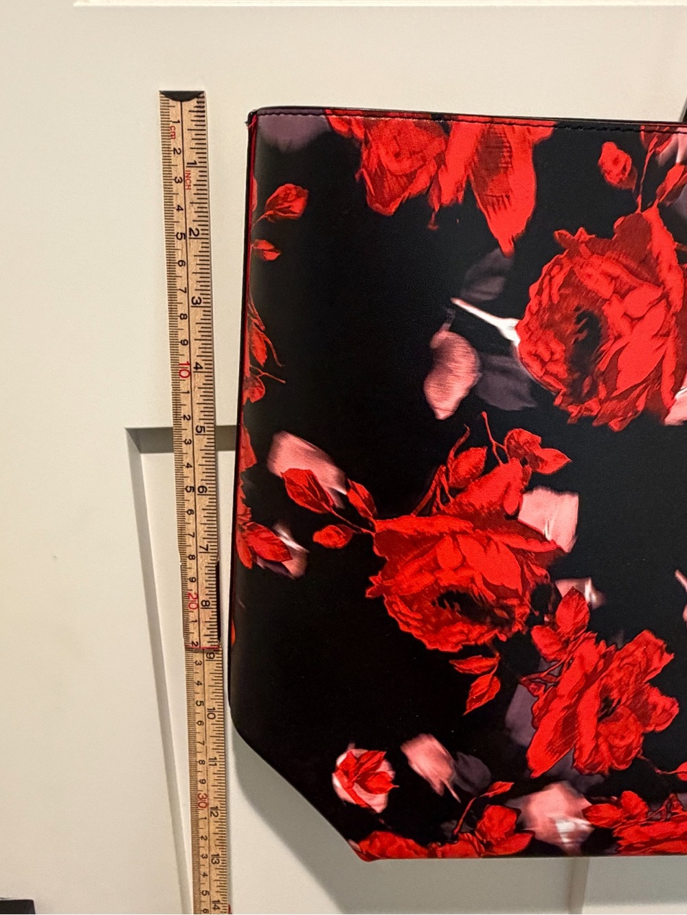 Victoria's Secret Black Red Floral Tote Bag - Picture 5 of 8